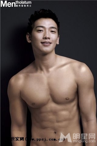 点击大图看下一张：韩国最新完美腹肌的男明星排行榜Top10(6)