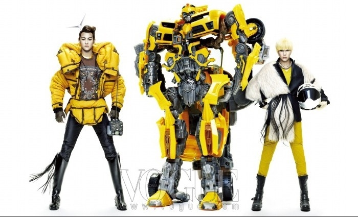 点击大图看下一张：SHINee珉豪&泰民在《Vogue Korea》变身机器人(4)