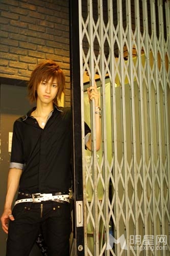 点击大图看下一张：清纯美少男相叶弘树写真集(8)