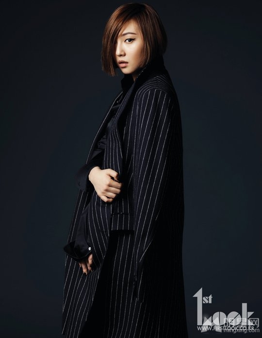 点击大图看下一张：miss A时尚杂志1st Look知性写真(3)
