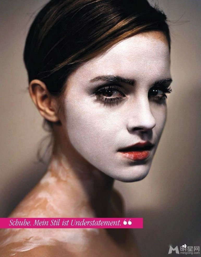 点击大图看下一张：艾玛·沃特森Glamour杂志写真 秀香肩露性感(2)