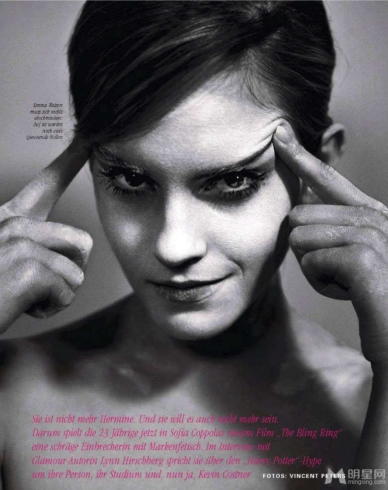 点击大图看下一张：艾玛·沃特森Glamour杂志写真 秀香肩露性感(3)