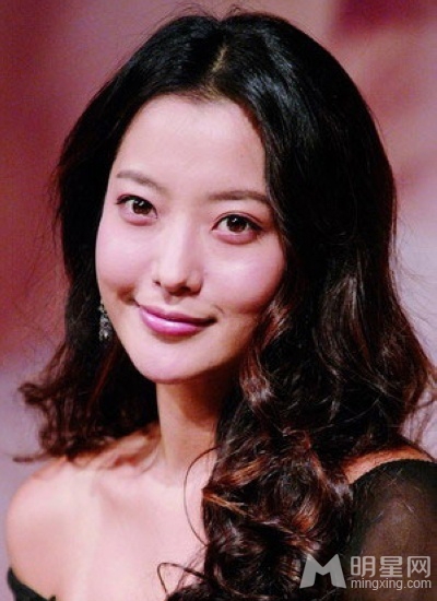 点击大图看下一张：女神的较量！盘点嫁入豪门的韩国女星 (7)