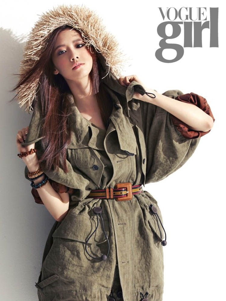 点击大图看下一张：少女时代允儿Vogue Girl杂志时尚画报(2)
