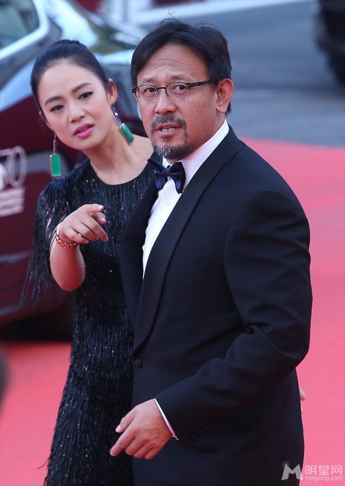点击大图看下一张：姜文携妻子威尼斯红毯秀 中国导演闪耀电影节(3)