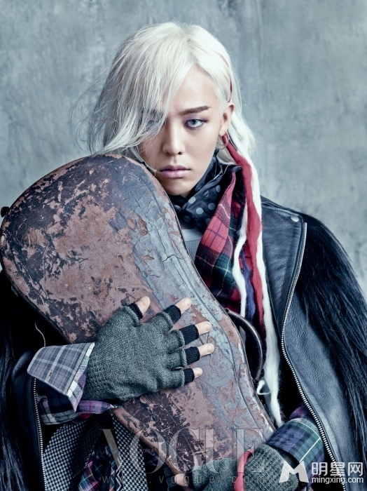 点击大图看下一张：BIGBANG成员GD意大利封面大片 帅气时尚(5)