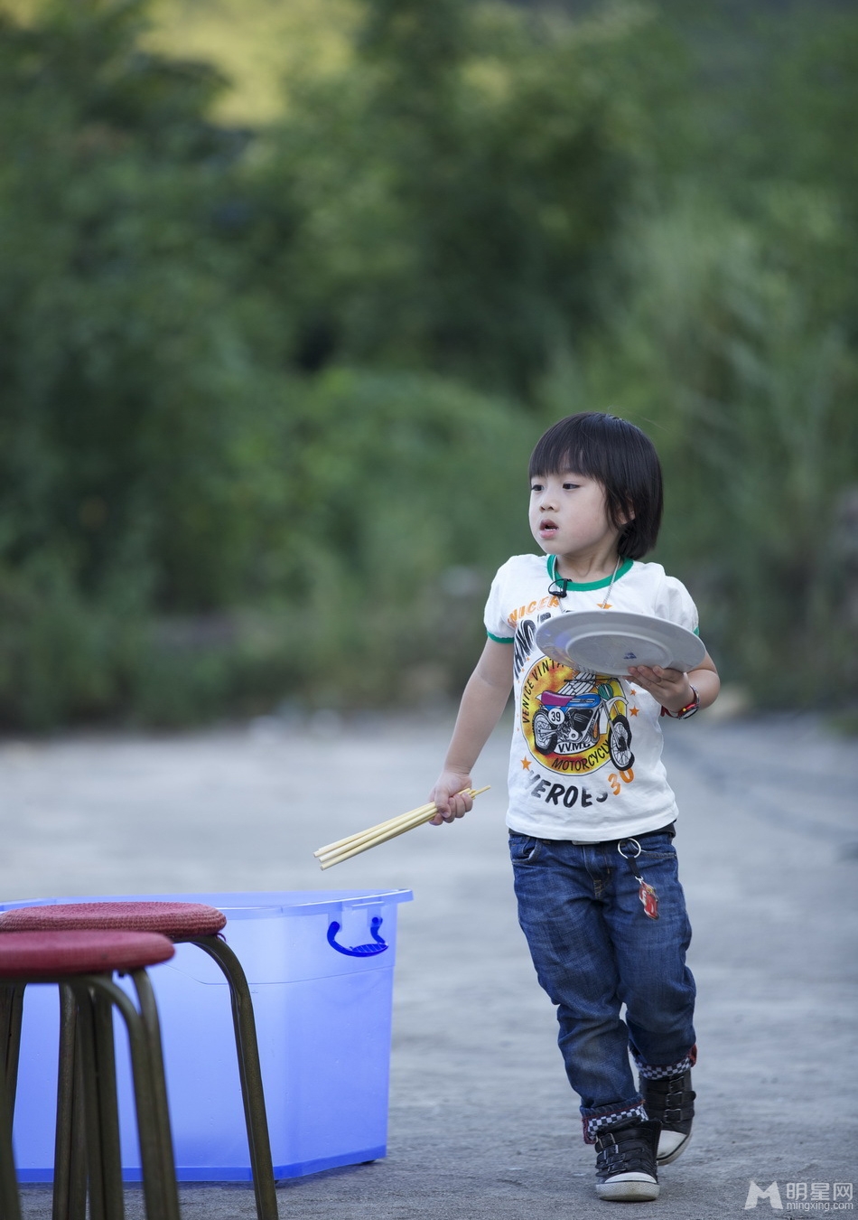 点击大图看下一张:爸爸去哪儿林志颖儿子小kimi可爱十足萌化网友(27)