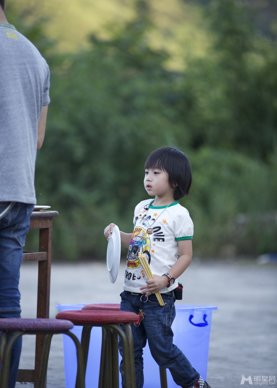 点击大图看下一张：爸爸去哪儿林志颖儿子小kimi可爱十足萌化网友(28)