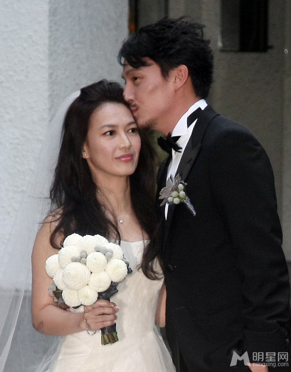 点击大图看下一张:张震与庄雯如结婚 婚礼现场大曝光(9)