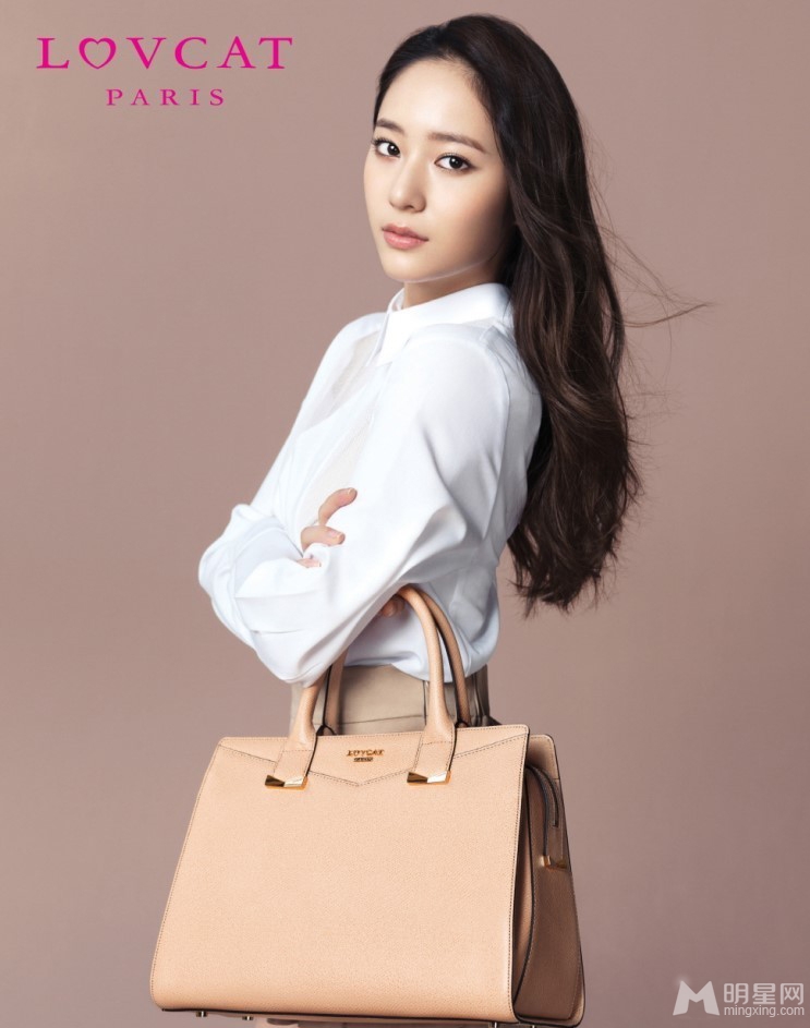 点击大图看下一张：韩团f(x)时尚品牌写真 清新甜美淑女范(5)