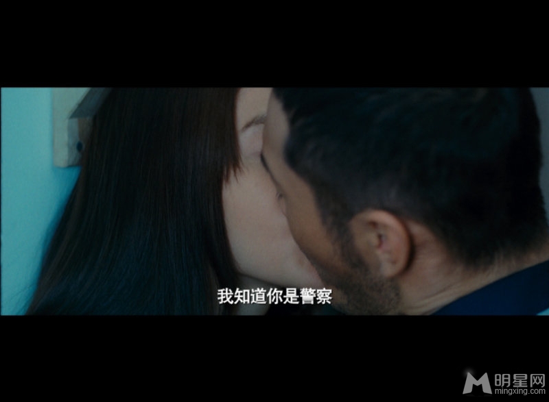 点击大图看下一张：黄晓明Angelababy激吻 警匪间一场风花雪月的事(3)