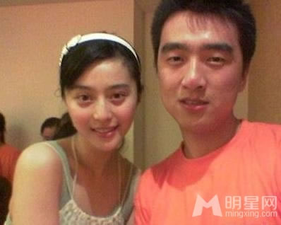 点击大图看下一张:范冰冰素颜生活照大集锦 范爷卸妆仍美艳(0)