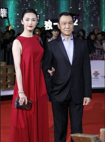 点击大图看下一张：北京国际电影节开幕 巨星聚齐 章子怡范冰冰红毯斗艳(5)