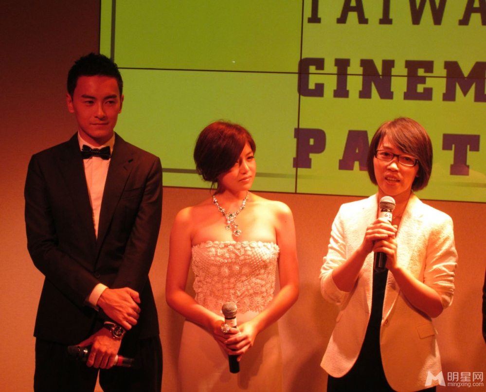 点击大图看下一张：郑元畅陈妍希戛纳电影节台湾之夜(5)