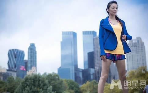 点击大图看下一张：张雨绮纽约跑步写真曝光 以运动撞击时尚(2)