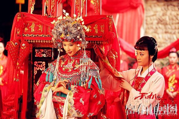 点击大图看下一张：林志玲富春美艳的古装新娘造型曝光(3)