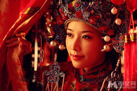 点击大图看下一张：林志玲富春美艳的古装新娘造型曝光(6)