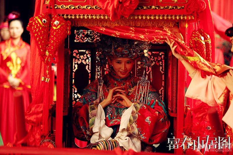 点击大图看下一张：林志玲富春美艳的古装新娘造型曝光(5)