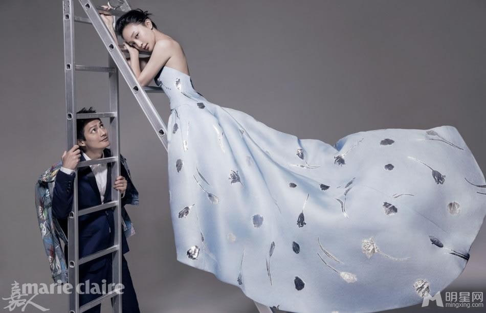 点击大图看下一张:周迅香肩微露拍写真 眼神迷离调戏老公(0)