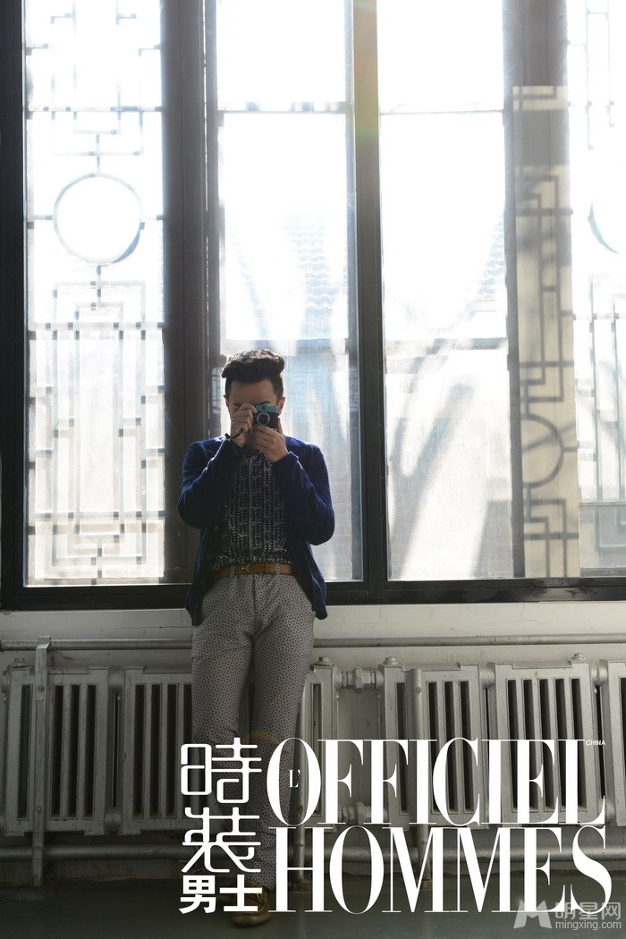 点击大图看下一张：刘恺威时装男士杂志写真(5)
