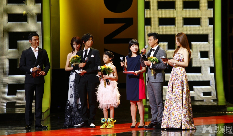 点击大图看下一张：吴奇隆韩国电视节获最佳人气奖 盼与裴秀智合作(3)