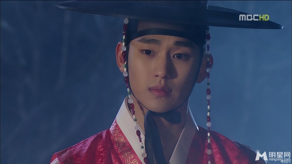 点击大图看下一张:金秀贤来自星星的你剧照 都叫兽的男神魅力(22)