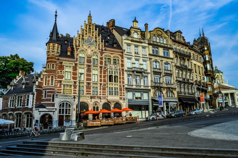 点击大图看下一张：比利时布鲁塞尔建筑风景图片