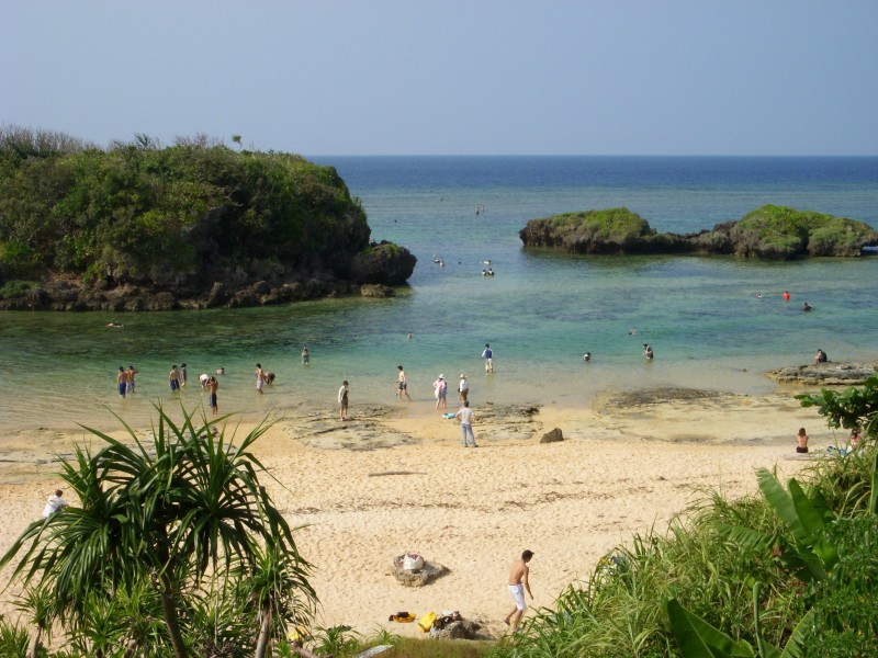 点击大图看下一张：日本冲绳海景图片