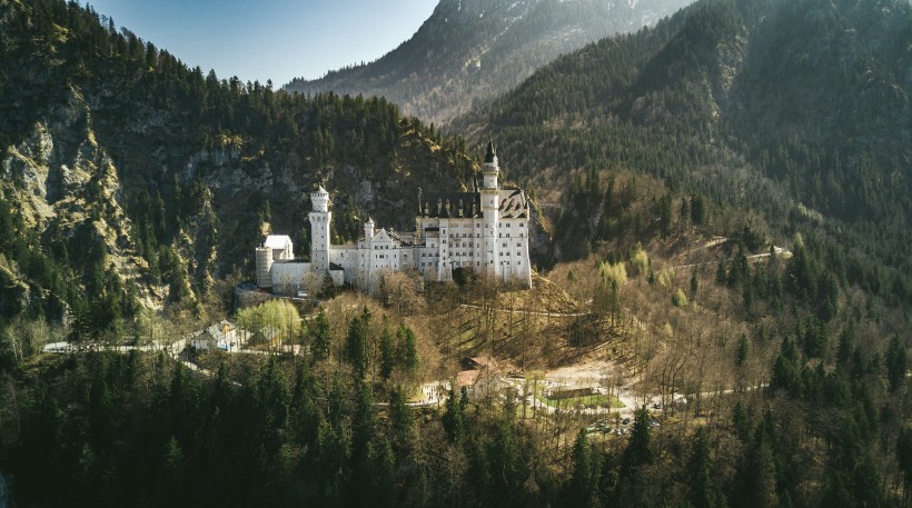 点击大图看下一张：德国巴伐利亚新天鹅城堡建筑风景图片