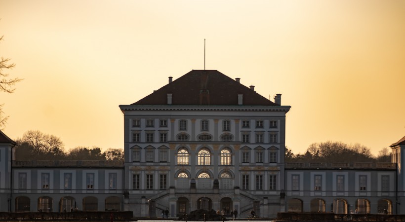 点击大图看下一张：德国慕尼黑宁芬堡宫建筑风景图片