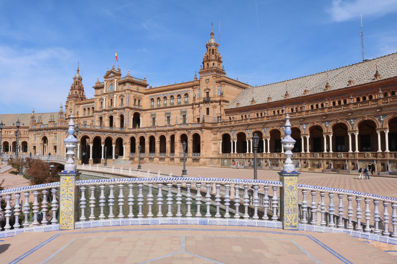 点击大图看下一张：西班牙广场建筑风景图片