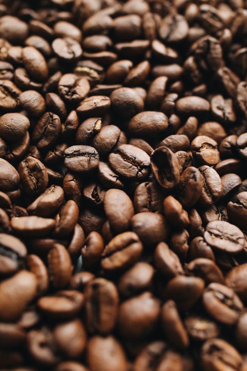 点击大图看下一张：味道香浓的棕色咖啡豆图片