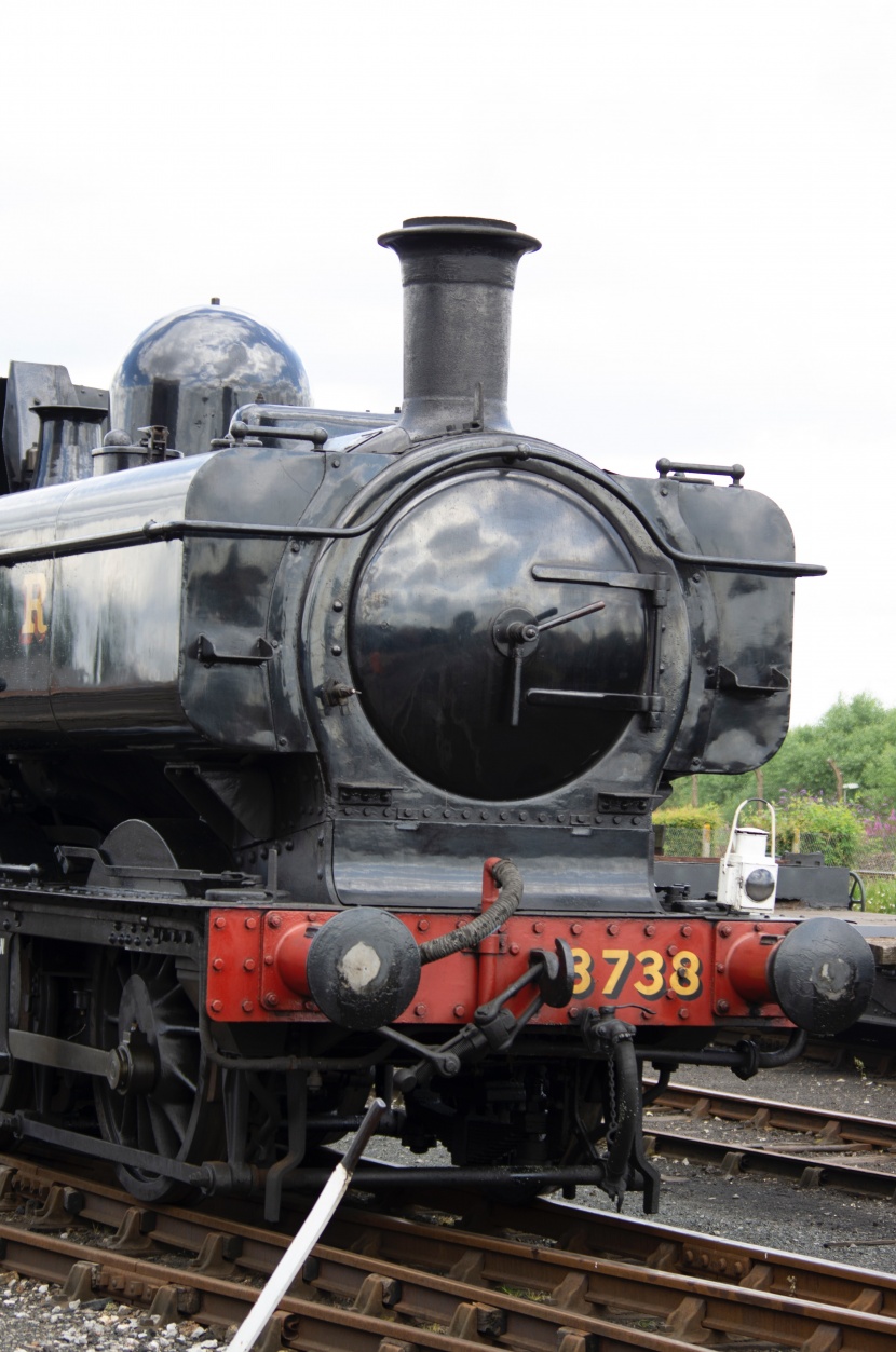 点击大图看下一张：旧式的蒸汽火车图片