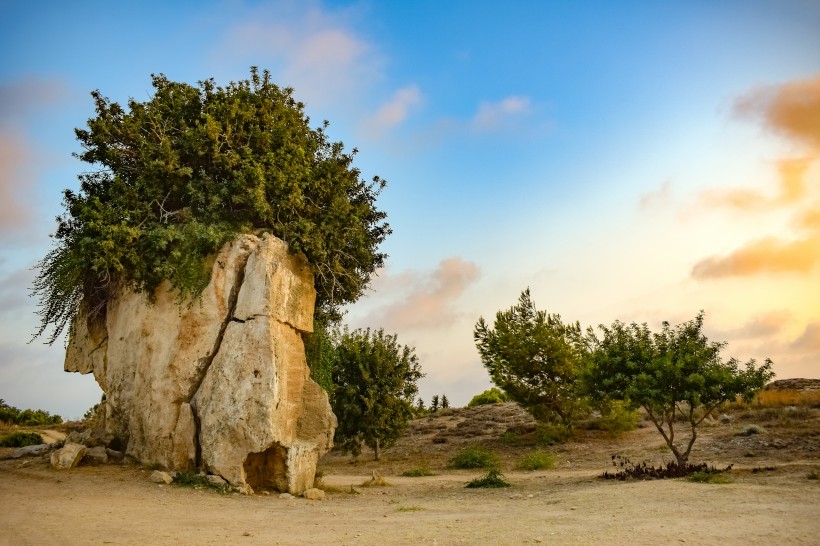 点击大图看下一张：塞浦路斯帕福斯海岸风景图片