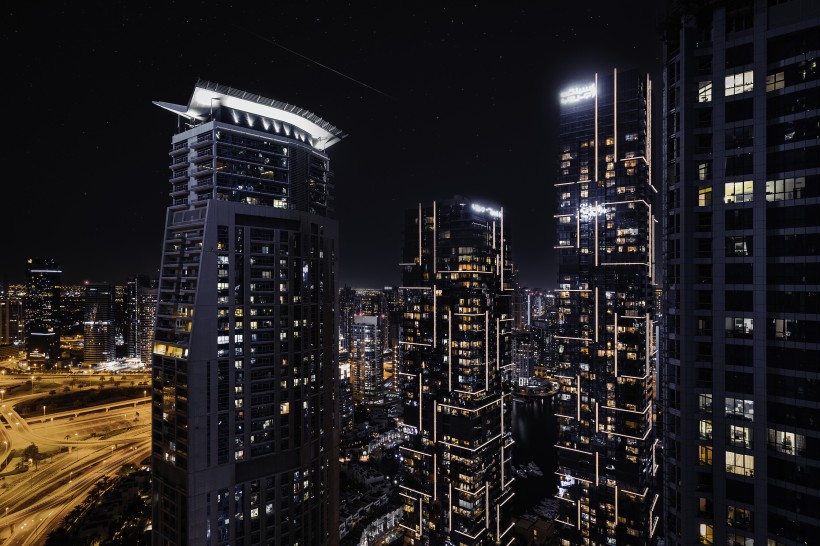 点击大图看下一张：迪拜的现代建筑图片