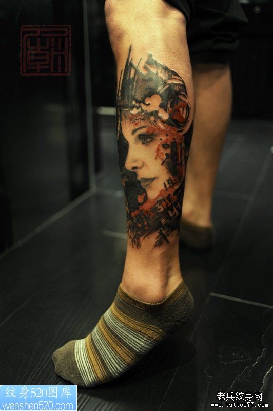 点击大图看下一张：脚部好看的美女头像纹身作品