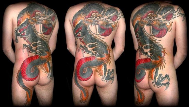 点击大图看下一张：纹身520图库推荐一组满背神话里面的吉祥物，龙的纹身图案图4
