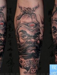 纹身吧推荐的男生王者风范之半胛钟馗老虎纹身手稿图片