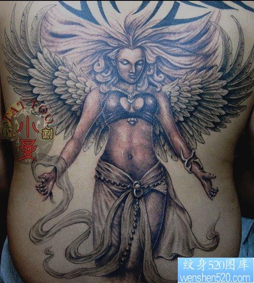 点击大图看下一张：男生背部漂亮的天使纹身图片