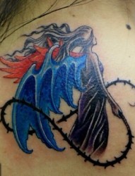 颈部彩色天使翅膀纹身图片纹身图案