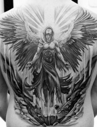 欧美时尚的天使纹身
