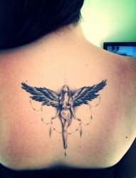美女背部漂亮唯美的天使纹身