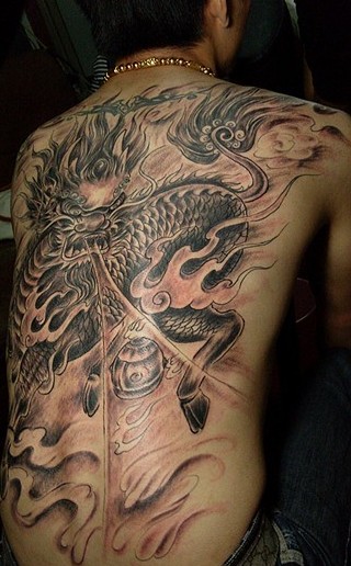 点击大图看下一张：超有个性的神物 麒麟纹身图6