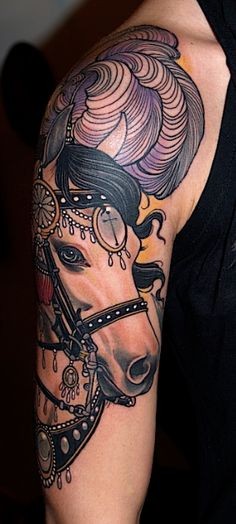 点击大图看下一张：漂亮的马头纹身图案