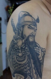 点击大图看下一张:真正的英雄 手臂关公纹身图2