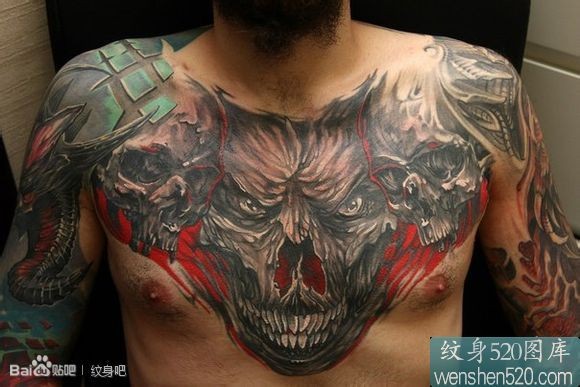 点击大图看下一张：霸气胸前的恐怖3d大骷髅纹身