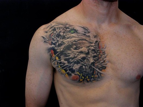 点击大图看下一张：西班牙3D名师diego ruiz 的胸部纹身作品图3