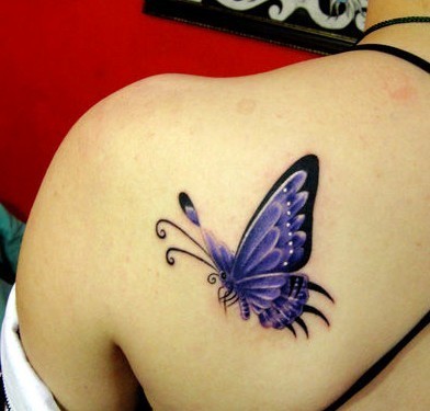 点击大图看下一张：女生们喜爱的蝴蝶纹身图6
