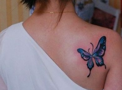 点击大图看下一张：一只非常漂亮的蝴蝶纹身图2