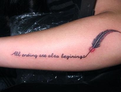 点击大图看下一张:超唯美的手臂羽毛纹身图7